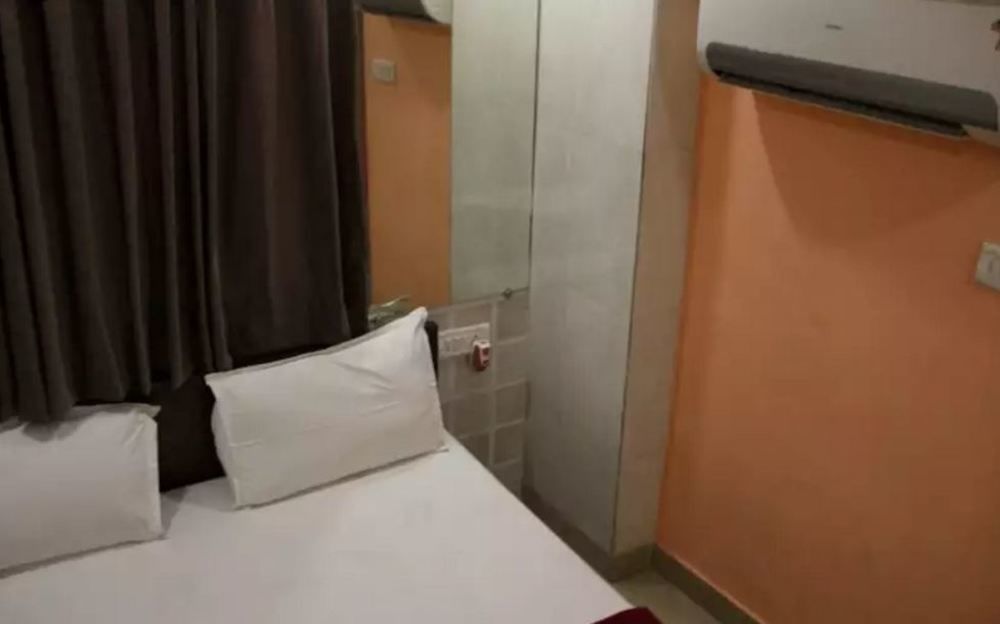 Oyo 49867 Hotel Kalpana Residency Bombay Exterior foto